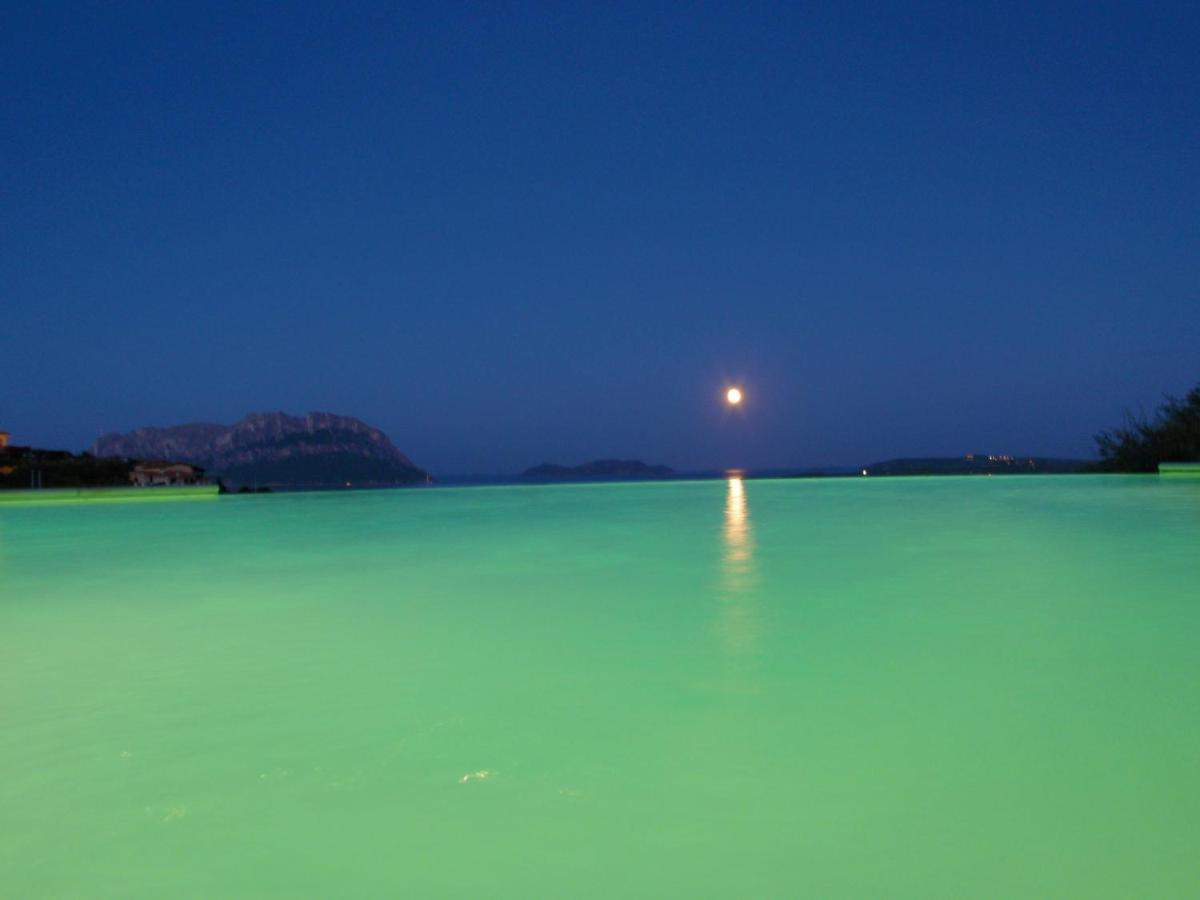 Villa And Pool Tavolara View Porto Istana Exterior foto